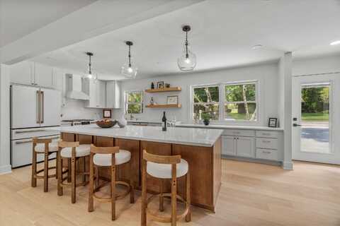 952 14th Ave, Grafton, WI 53024
