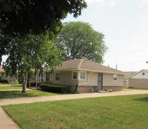 7719 W Fiebrantz Ave, Milwaukee, WI 53222