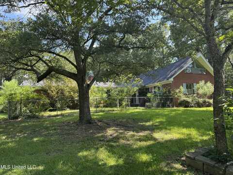 1758 Florence Byram Road, Florence, MS 39073