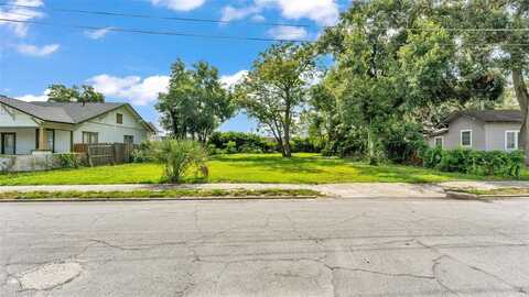 122 BLUEFIELD AVENUE, LAKELAND, FL 33801