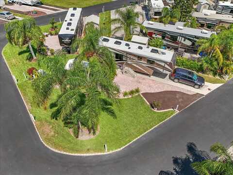 2911 BIRDIE DRIVE, BOWLING GREEN, FL 33834