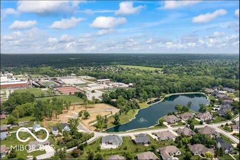 4867 Lakeview Drive, Greenwood, IN 46143