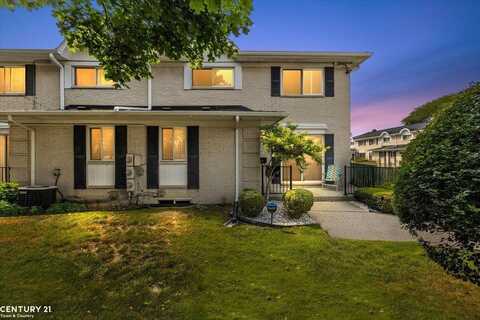 8520 Hampshire, Sterling Heights, MI 48313
