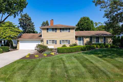 16480 Andover, Clinton Township, MI 48035