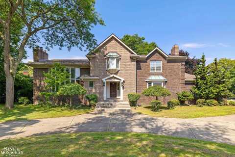 975 Lake Shore, Grosse Pointe Shores, MI 48236