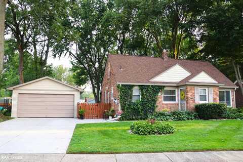 22016 Shady Lane, Saint Clair Shores, MI 48080