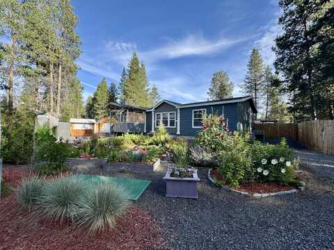 15675 Holiday Court, La Pine, OR 97739
