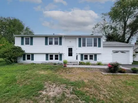 18 Euclid Avenue, Nashua, NH 03060