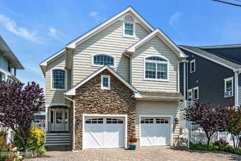 230 N Lagoon Road, Lavallette, NJ 08735