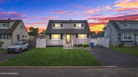 290 Sunset Avenue, Old Bridge, NJ 08857