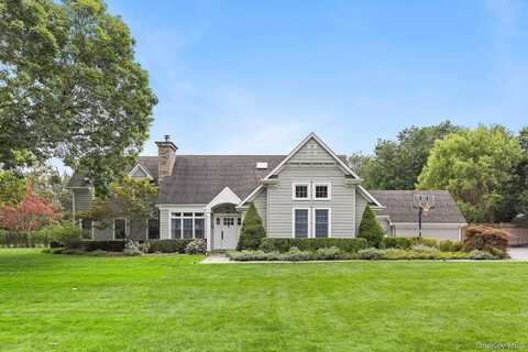 29 Bridle Path, Remsenburg, NY 11960