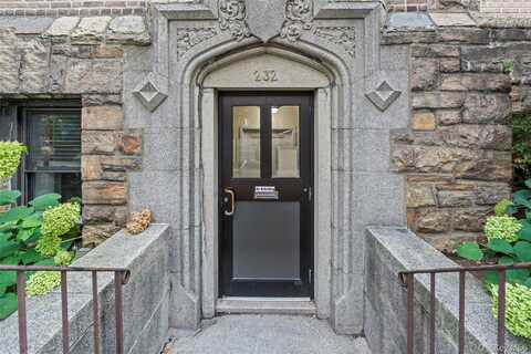 232 Martine Avenue, White Plains, NY 10601