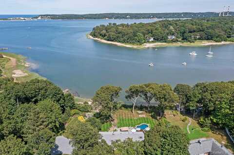 88 Dyke Road, Setauket, NY 11733