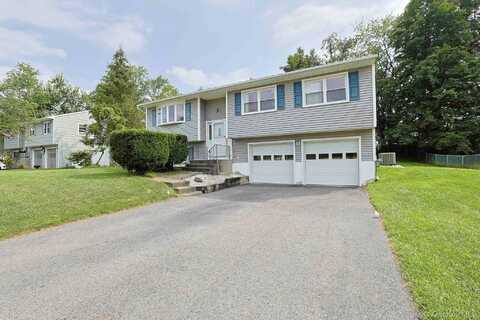 43 Hankin Loop, Poughkeepsie, NY 12601
