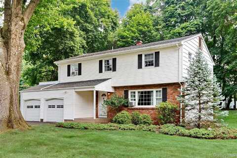 12 Provost Drive, Airmont, NY 10901