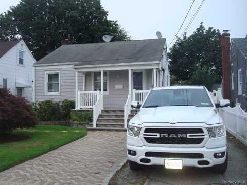 undefined, Uniondale, NY 11553