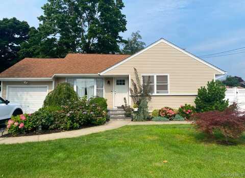 82 Stone Boulevard, Massapequa, NY 11758