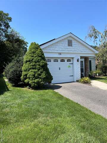 28 Kingston Drive, Ridge, NY 11961