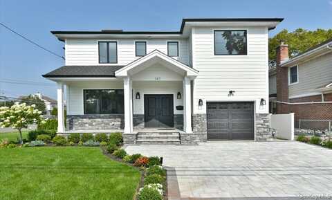 147 Norman Street, New Hyde Park, NY 11040