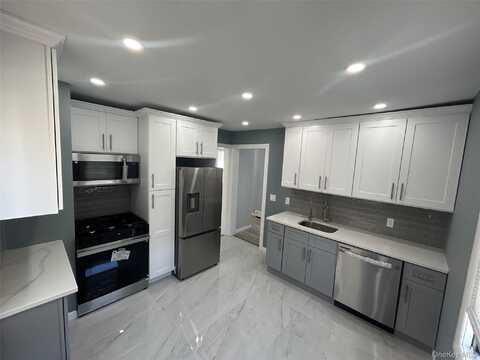 1860 Grand Avenue, Baldwin, NY 11510