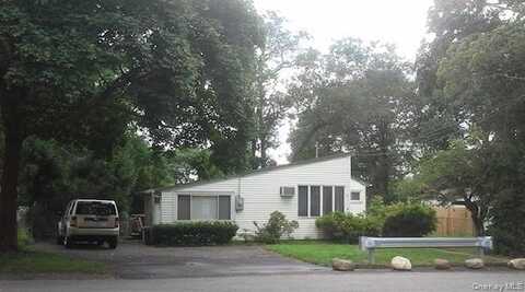 10 W 22nd Street, Huntington Station, NY 11746