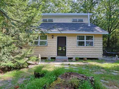5 Wolf Pond Road, Wurtsboro, NY 12790
