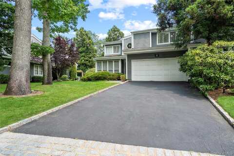 35 Tiffany Circle, Manhasset, NY 11030