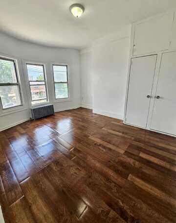 909 Castle Hill Avenue, Bronx, NY 10473
