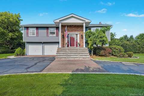 20 Peppermint Road, Commack, NY 11725