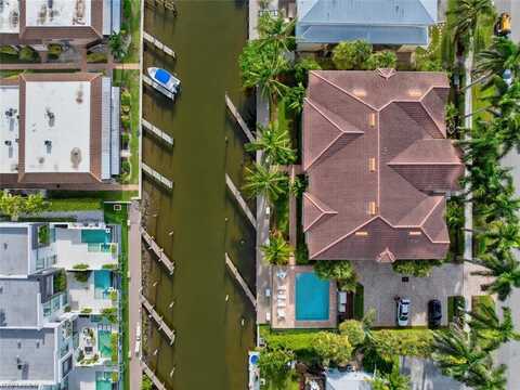 1540 Blue Point, NAPLES, FL 34102