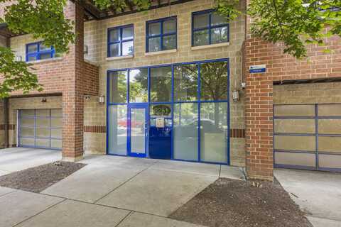 2251 W Saint Paul Avenue, Chicago, IL 60647