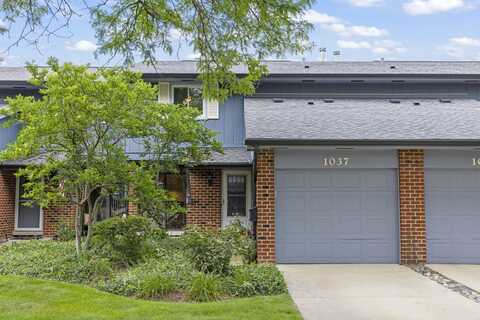 1037 Briarcliffe Boulevard, Wheaton, IL 60189
