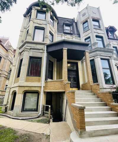 4028 S KING Drive, Chicago, IL 60653