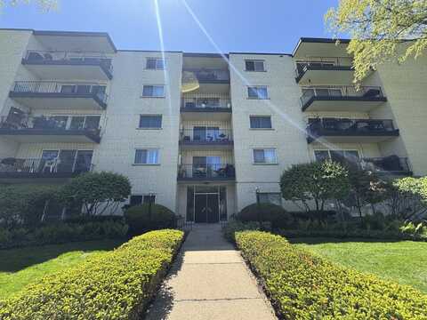 820 Oakton Street, Evanston, IL 60202