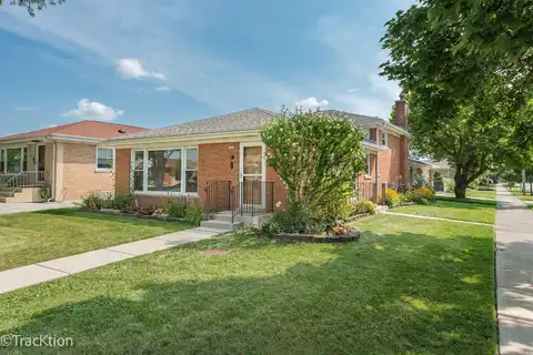 8605 N Merrill Street, Niles, IL 60714