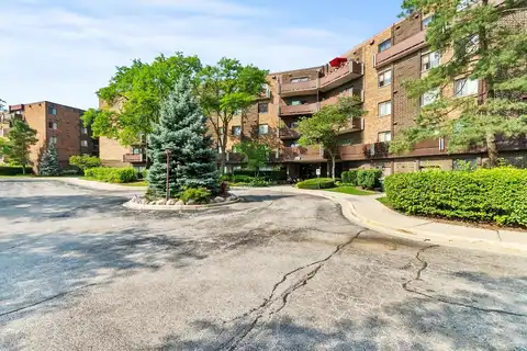 840 Wellington Avenue, Elk Grove Village, IL 60007