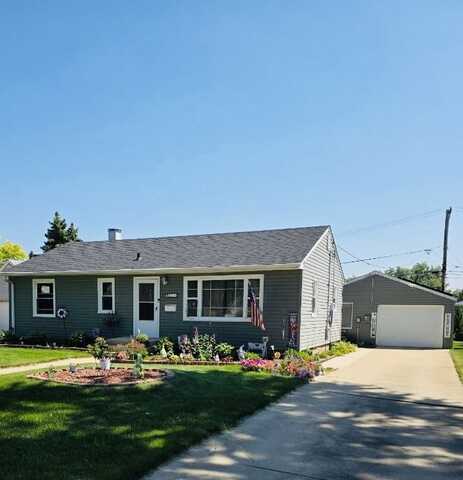 21 S Adams Street, North Aurora, IL 60542