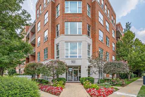900 Lee Street, Des Plaines, IL 60016