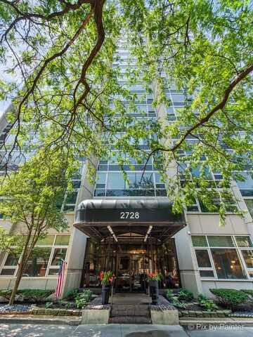 2728 N Hampden Court, Chicago, IL 60614