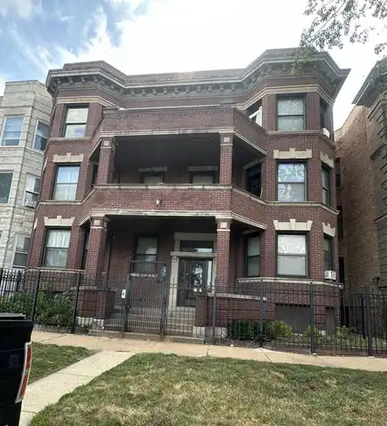 6106 S Ingleside Avenue, Chicago, IL 60637