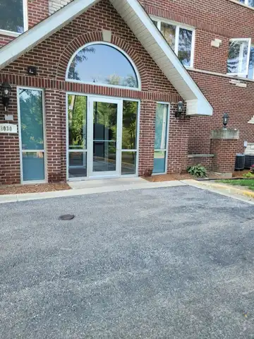 8030 River Walk Drive, Lyons, IL 60534
