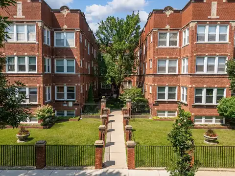 4442 N Beacon Street, Chicago, IL 60640