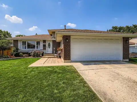 7513 Dorothy Lane, Tinley Park, IL 60477