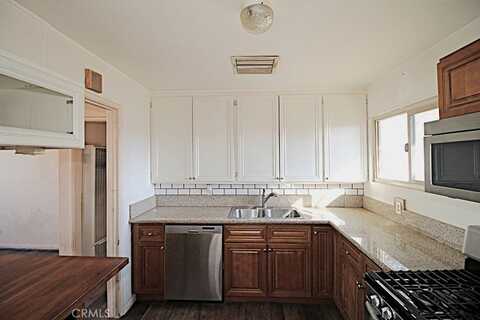 521 Lillian Drive, Barstow, CA 92311