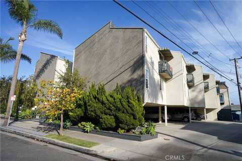 320 12th Street, Seal Beach, CA 90740