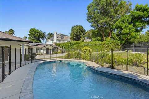 18433 Tarzana Drive, Tarzana, CA 91356