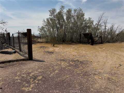 31626 Croyden St, Newberry Springs, CA 92365