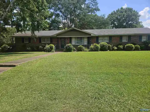 2002 Crestview Drive SE, Decatur, AL 35601