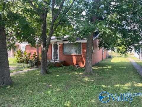 819 3rd Avenue SE, Decatur, AL 35601
