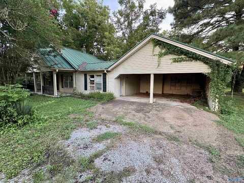 433 Sanderson Street, Town Creek, AL 35672